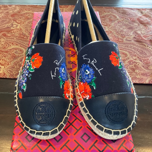 Tory Burch Dot navy block flat espadrille,navy tea rose, sz 5,BNIB,MSRP$200 - Picture 1 of 5